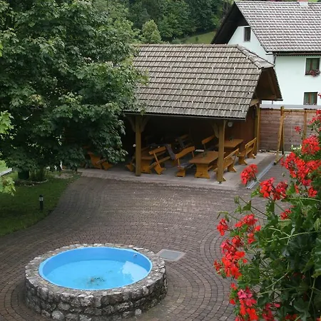 Guest house Kveder
