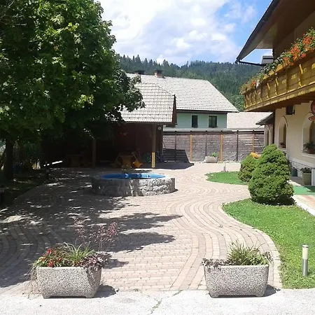 Kveder 3* Skofja Loka