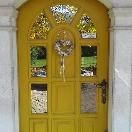 Kveder Guest house